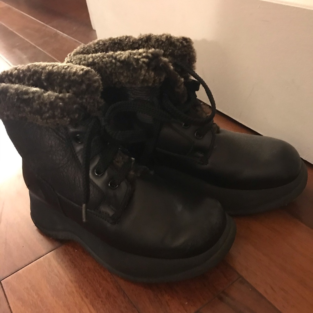 Children’s lace up fashionable boots, euro size 32